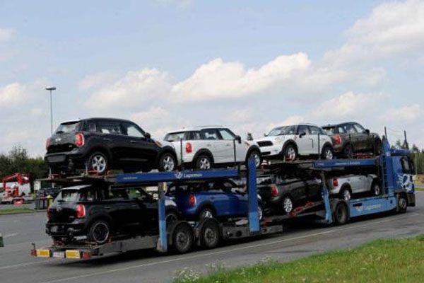 达州汽车托运公司每天装车(图1)